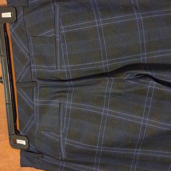 Express Editor Barely Boot low rise stretch slacks. Size 4R. - Picture 8 of 13